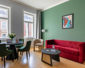 numa | Strauss Apartments - Vienna - Living room