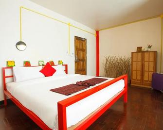 Fun-D Hostel Chiang Rai - צ'אנג ראי - חדר שינה