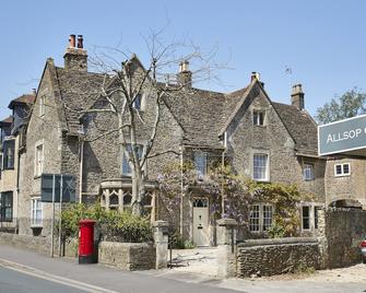 Rook Lane House - Frome - Building