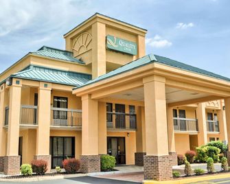 Quality Inn Thornburg - Thornburg - Building