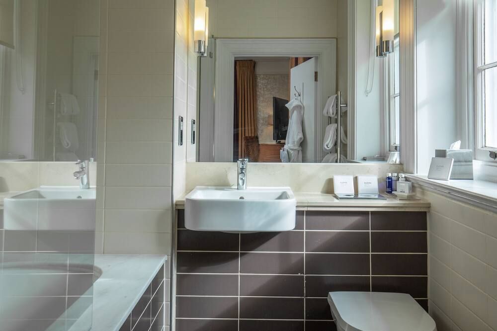 Norton Park Hotel, Spa & Manor House - Winchester - Phòng tắm