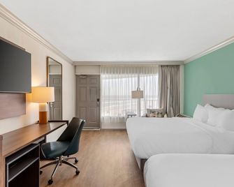 Comfort Inn & Suites Ormond Beach Oceanfront - אורמונד ביץ' - חדר שינה