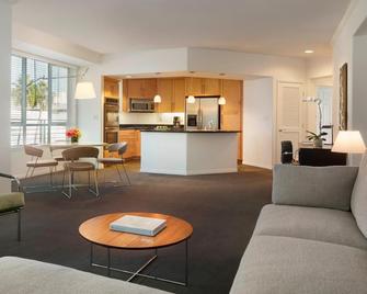 Aka Residences Luxurious Suite W/ Kitchen, Patio, Marble Bathroom, & Wifi - Beverly Hills