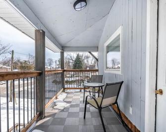 Cottage right across Lake Simcoe in Innisfil - Innisfil - Balcony