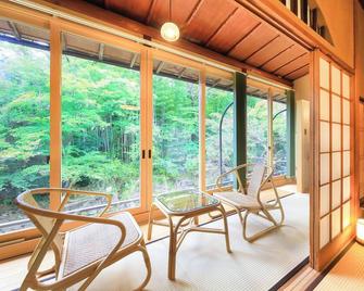 Arai Ryokan - Izu - Parveke