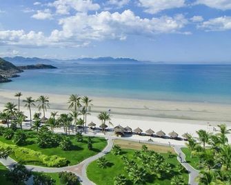 Le House Boutique Hotel - 100m to the beach - Da Nang - Plaj