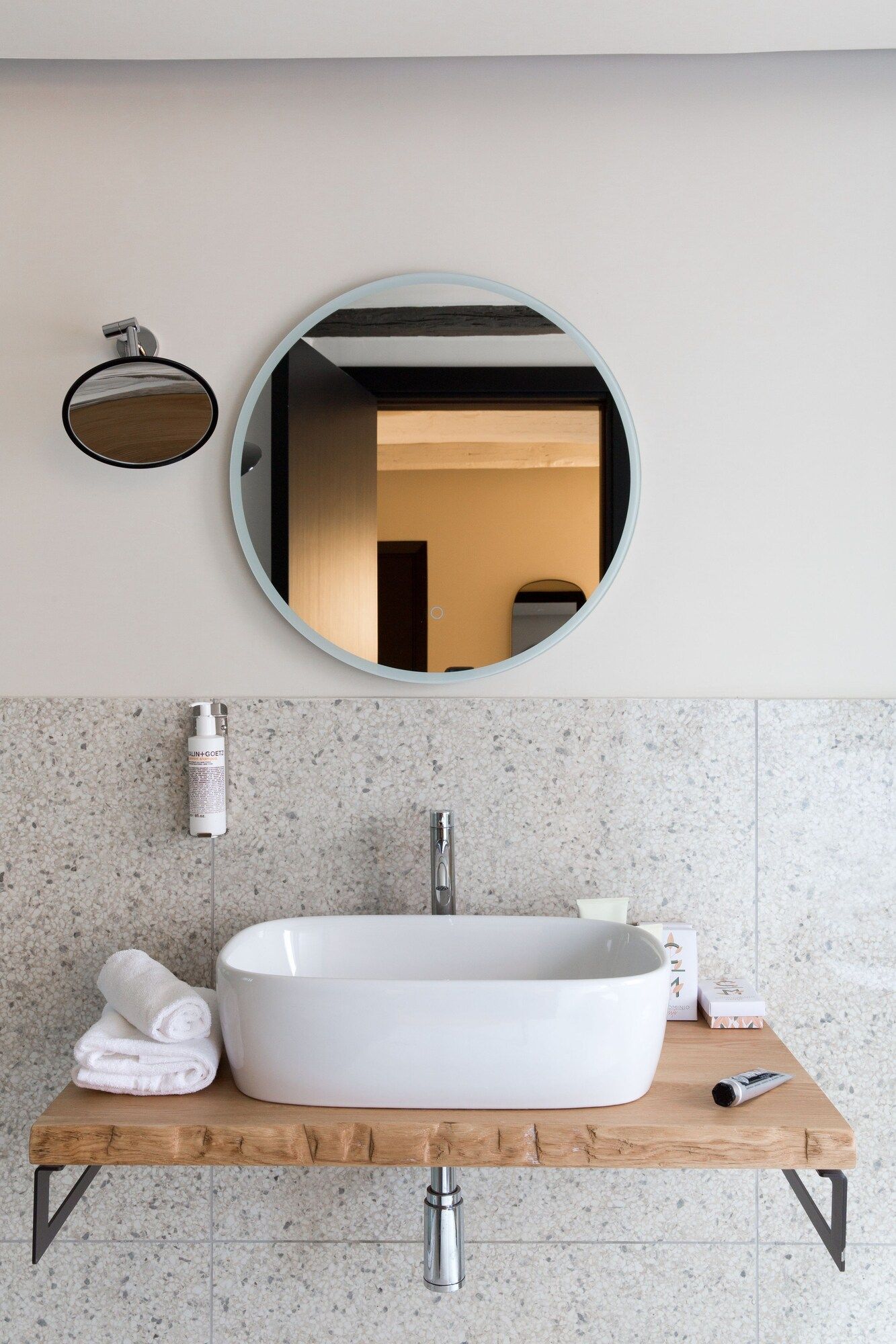 Bathroom view of Condominio Monti Boutique Hotel