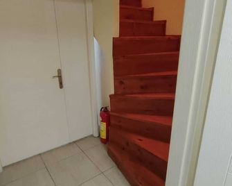 Marin Denizer Pansiyon - Amasra - Merdivenler