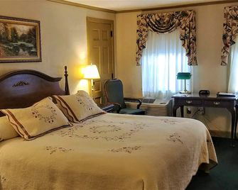 Lamies Inn & The Old Salt Tavern - Hampton
