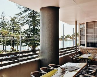 Port Macquarie Hotel - Port Macquarie - Balcony