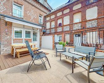 Awesome Home In Arques La Bataille - Arques-la-Bataille - Patio