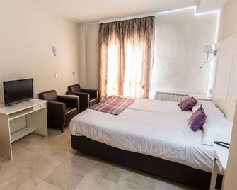 Hotel Sevilla - Ronda - Schlafzimmer