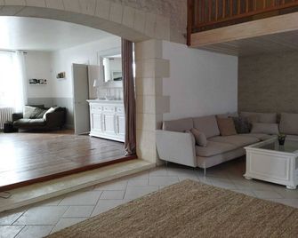 Charentaise house. - Archiac - Sala de estar