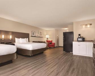 Country Inn & Suites by Radisson, Buffalo, MN - Buffalo - Bedroom