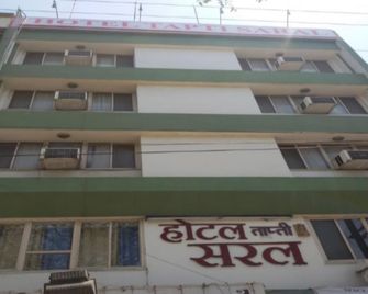 hotel tapti saral - Bhopal - Edifício