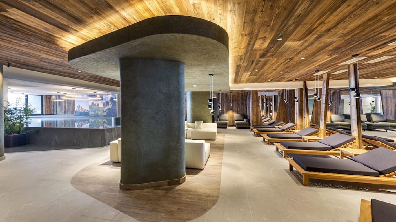 هوتل ميرافال