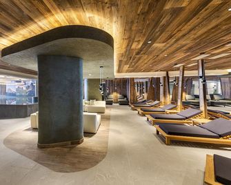 Hotel Miravalle - Selva di Val Gardena - Hành lang