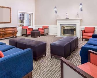 دايز إن باي ويندام ويليامزبرغ هيستوريك أريا - وليامز (فرجينيا) - ردهة