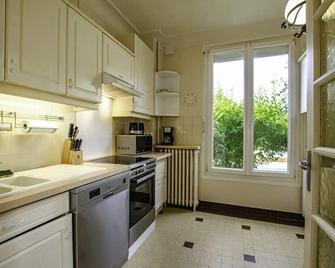 Le Petit Jardin Sanceen - Saint-Julien-les-Villas - Cuisine