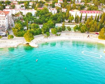 Hotel Marina - Selce - Building