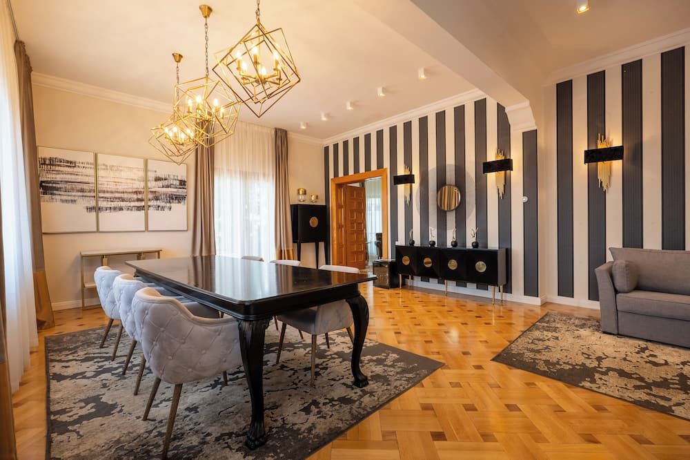 فندق كاسا كرانتا - براسوف - غرفة طعام