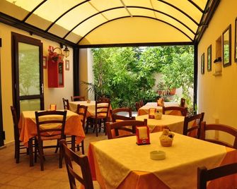 Cavour - Olbia - Restaurante