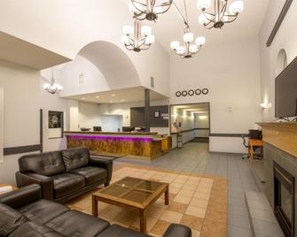 Coast Hinton Hotel - Hinton - Hành lang
