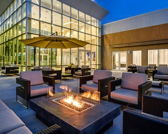 DoubleTree by Hilton Bristol - Bristol - Lounge