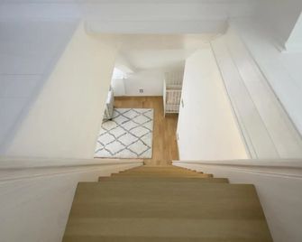 Prague Expat House - Prague - Stairs