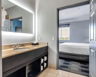 Platinum Inn & Suites Webster - Webster