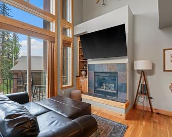 Ski-In Ski-out, Ping Pong, Foosball, Pet Friendly! - Rico - Sala de estar