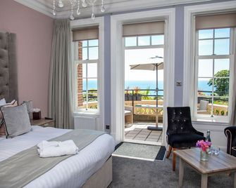 Hotel Miramar - בורנמאות' - חדר שינה