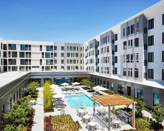 Residence Inn by Marriott Dallas by the Galleria - Addison - Building