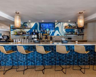 Redondo Beach Hotel, Tapestry Collection by Hilton - Redondo Beach - Bar