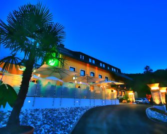 Hotel Rösch - קלגנפורט - בניין