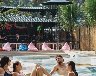 Summer Club and Hostel Ao Nang - Ao Nang