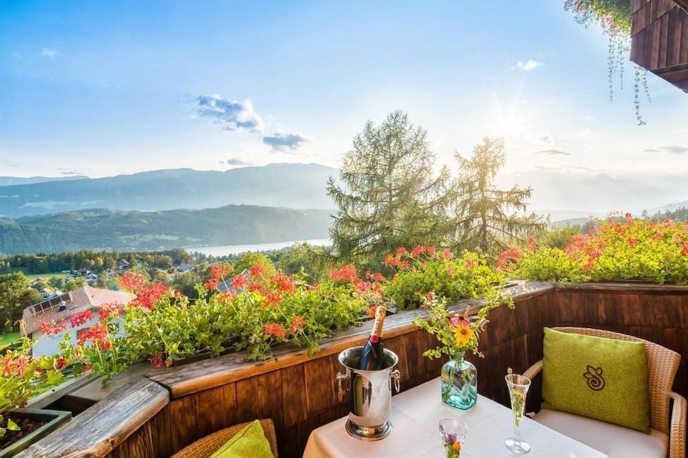 ناتشرهوتل ألبينروز