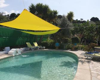 'El Nido' Peaceful holiday cottage with private pool and gardens. Dog friendly. - Órgiva - Piscina