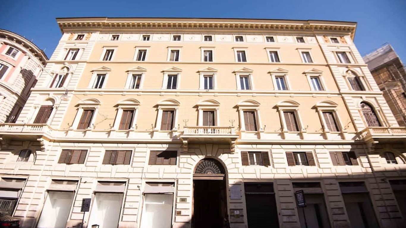 نافونا كوين روف توب