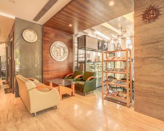 The Ssk Solitaire Hotel & Banquets - נשיק - טרקלין