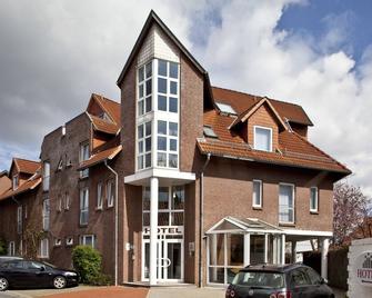 Hotel Am Braunen Hirsch - Celle - Building