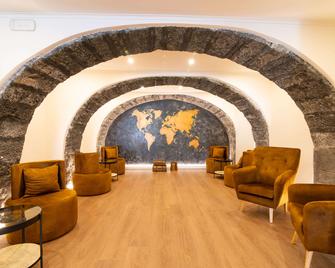 The Azoriani Boutique, Ascend Hotel Collection - Ponta Delgada - Resepsjon