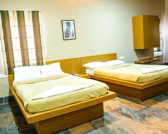 Dream Valley Resort - Hyderabad - Kamar Tidur