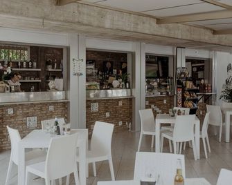 Camping&Residence Il Pioppeto - Vasto - Bar