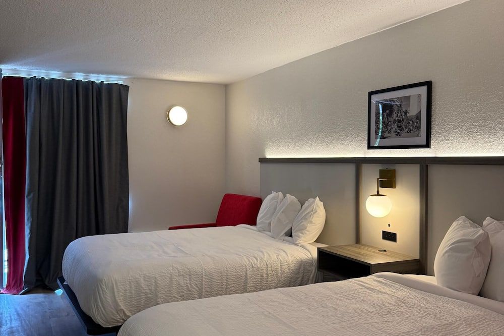 Ramada by Wyndham Lumberton NC North - Lumberton - Soveværelse