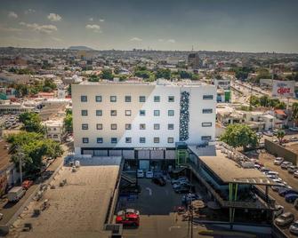 Homesuites Malecon - Culiacán - Gebäude