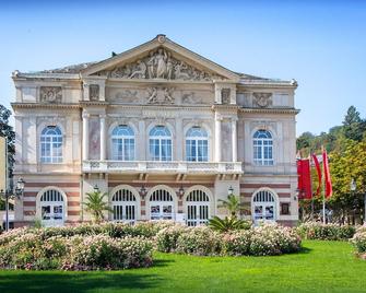 Aqua Aurelia Suitenhotel An Den Thermen - Baden-Baden - Building