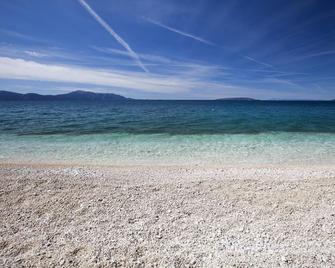 Apartments Nik - Gradac - Beach