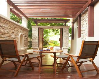 The Sarann Koh Samui, Suites & Villas - קו סאמוי - פטיו