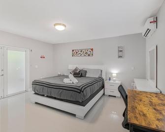 Deluxe 1 bedroom apartment in Miami - King Bed - Miami - Bedroom